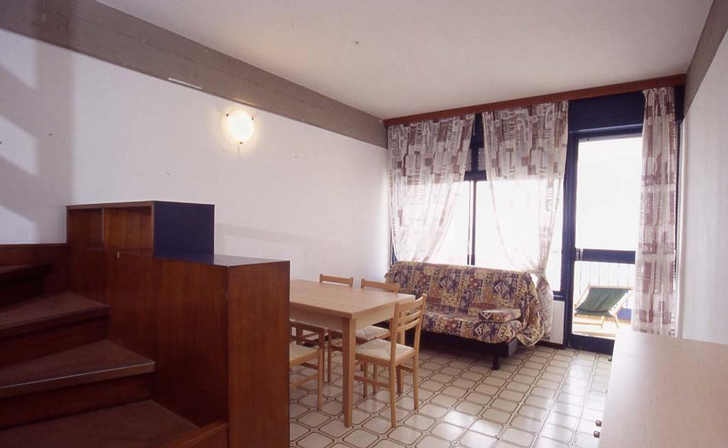 Residence Penelope - Walterigato Apartments Solo Per Famiglie 利多迪迪耶索洛 外观 照片