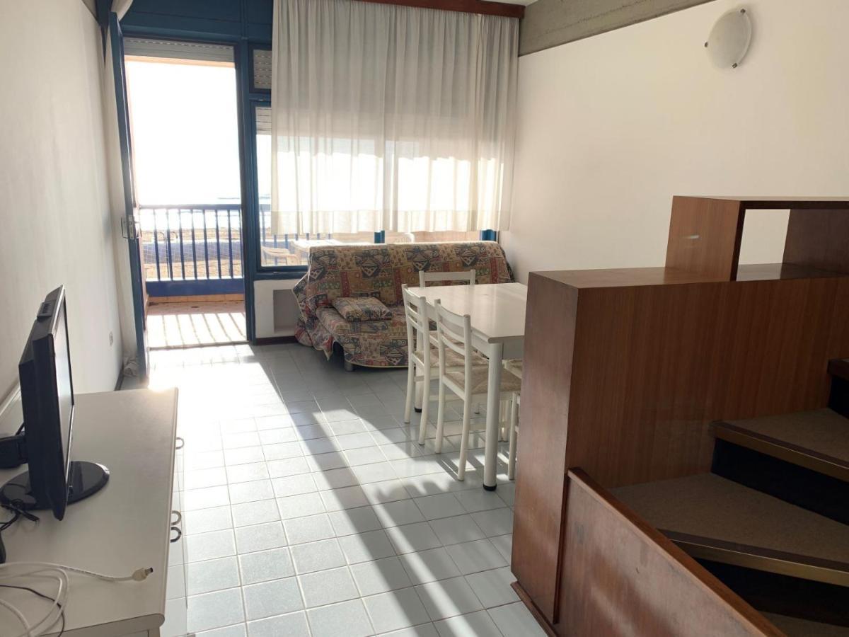 Residence Penelope - Walterigato Apartments Solo Per Famiglie 利多迪迪耶索洛 外观 照片