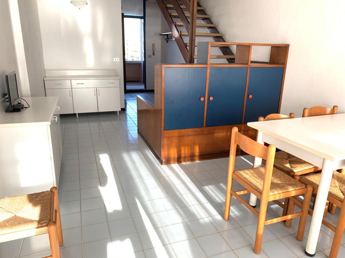 Residence Penelope - Walterigato Apartments Solo Per Famiglie 利多迪迪耶索洛 外观 照片